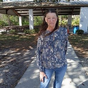 Meet your Posher, Linda